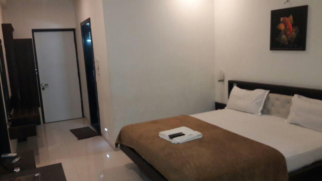 Hotel Swathi 霍斯佩特 外观 照片