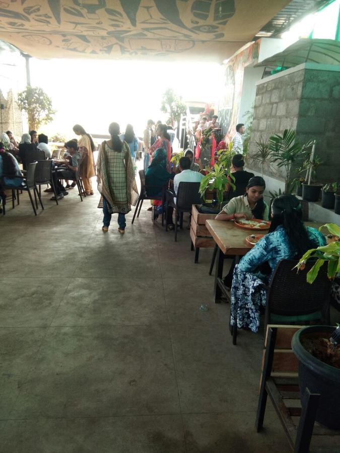 Hotel Swathi 霍斯佩特 外观 照片